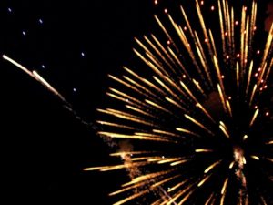 fireworks-series-6-1547304-640x480